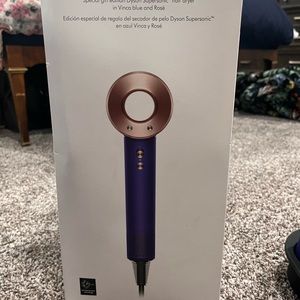 Dyson supersonic hair dryer